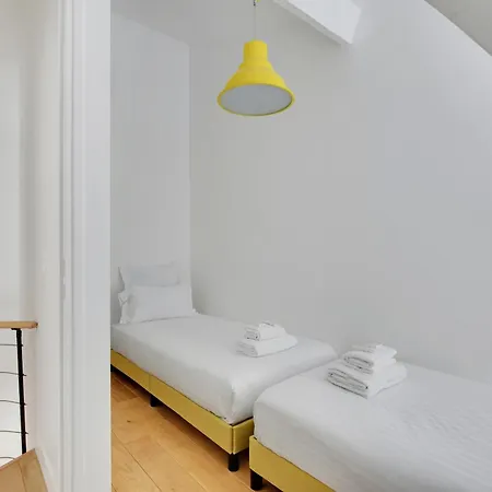 Pick A Flat's In Montmartre - Rue Des Parigi